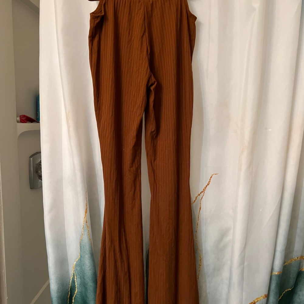 Pants - Picture 2 of 3